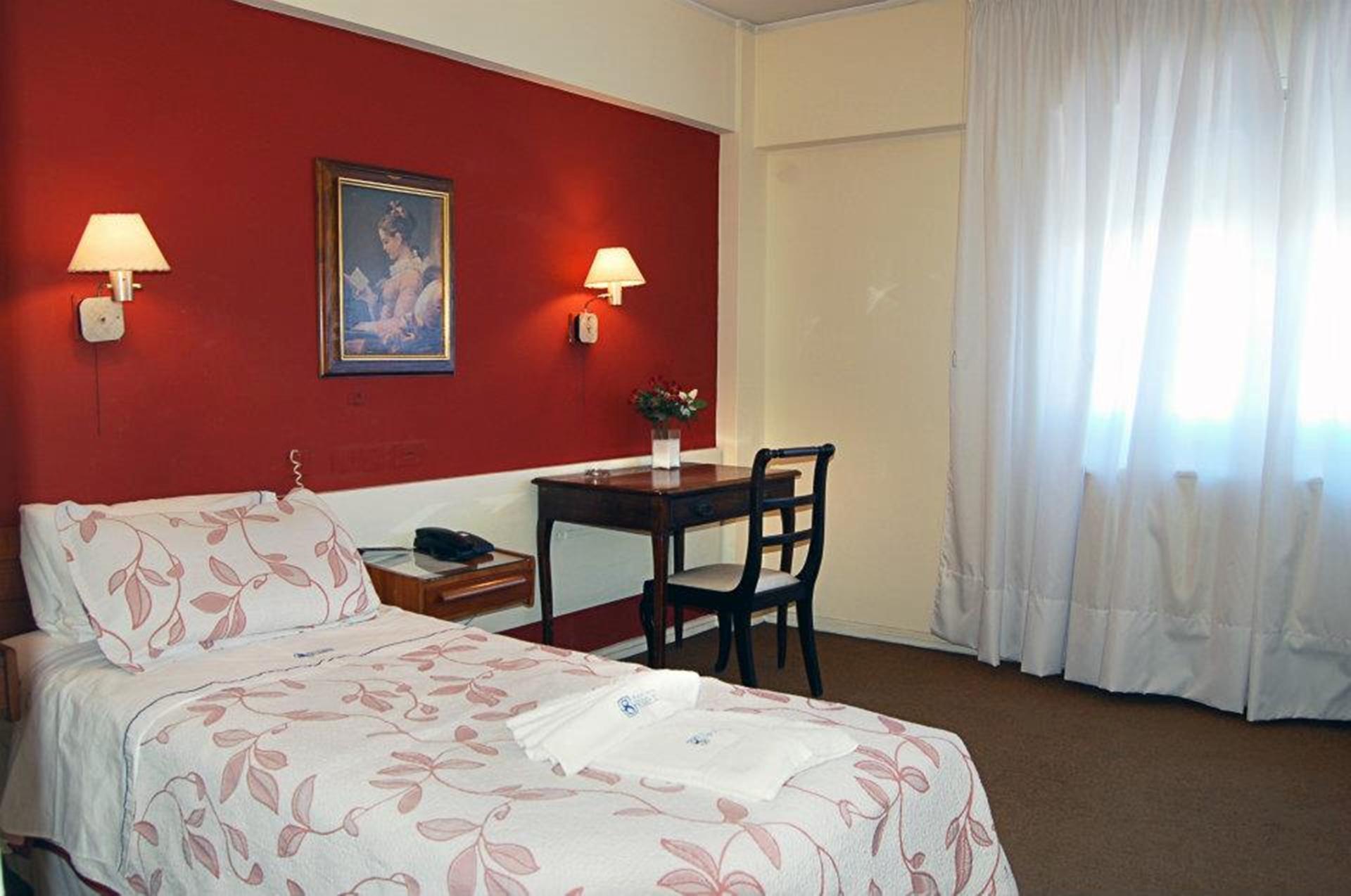 Hotel Sussex คอร์โดบา ภายนอก รูปภาพ